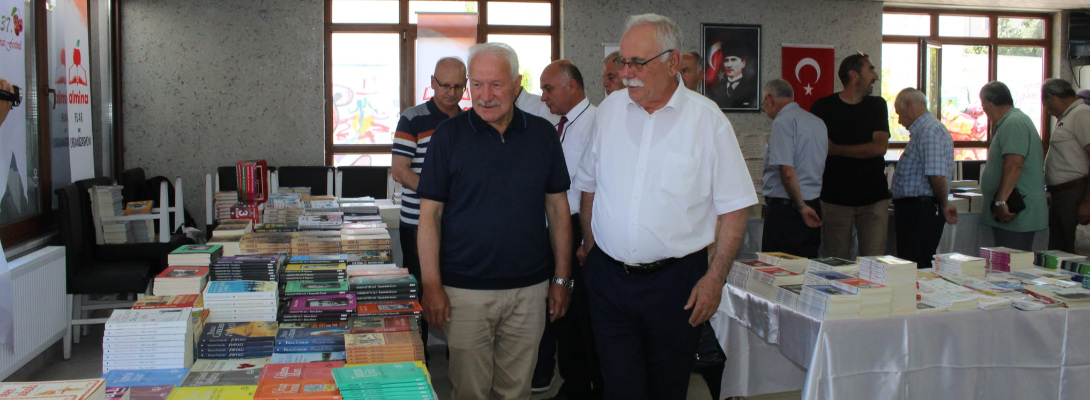 Başkan Gökhan Lapseki Kitap Fuarı Açılışına Katıldı