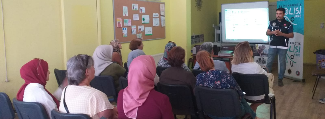 Barbaros Sosyal Yaşam Evinde Bağımlılık Konuşuldu