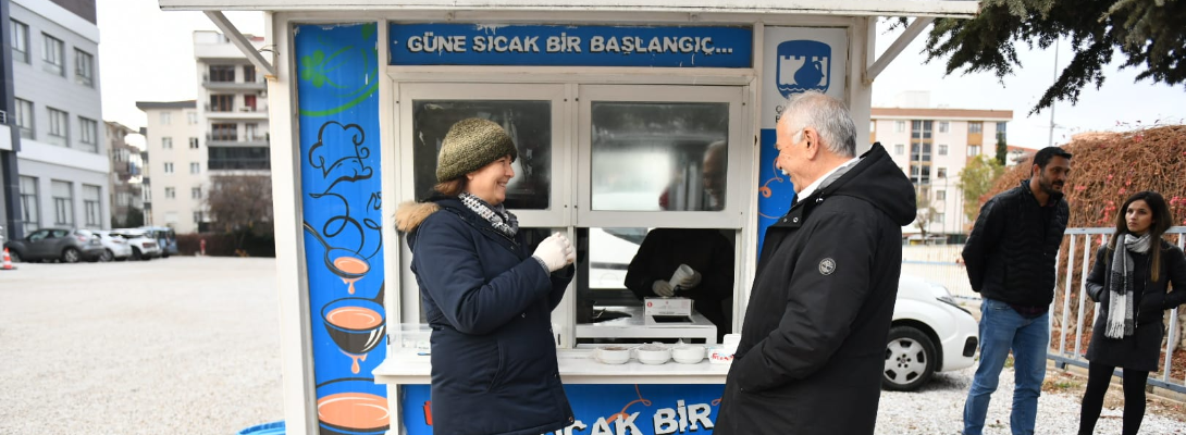 Başkan Gökhan Sıcak Çorba İkramında
