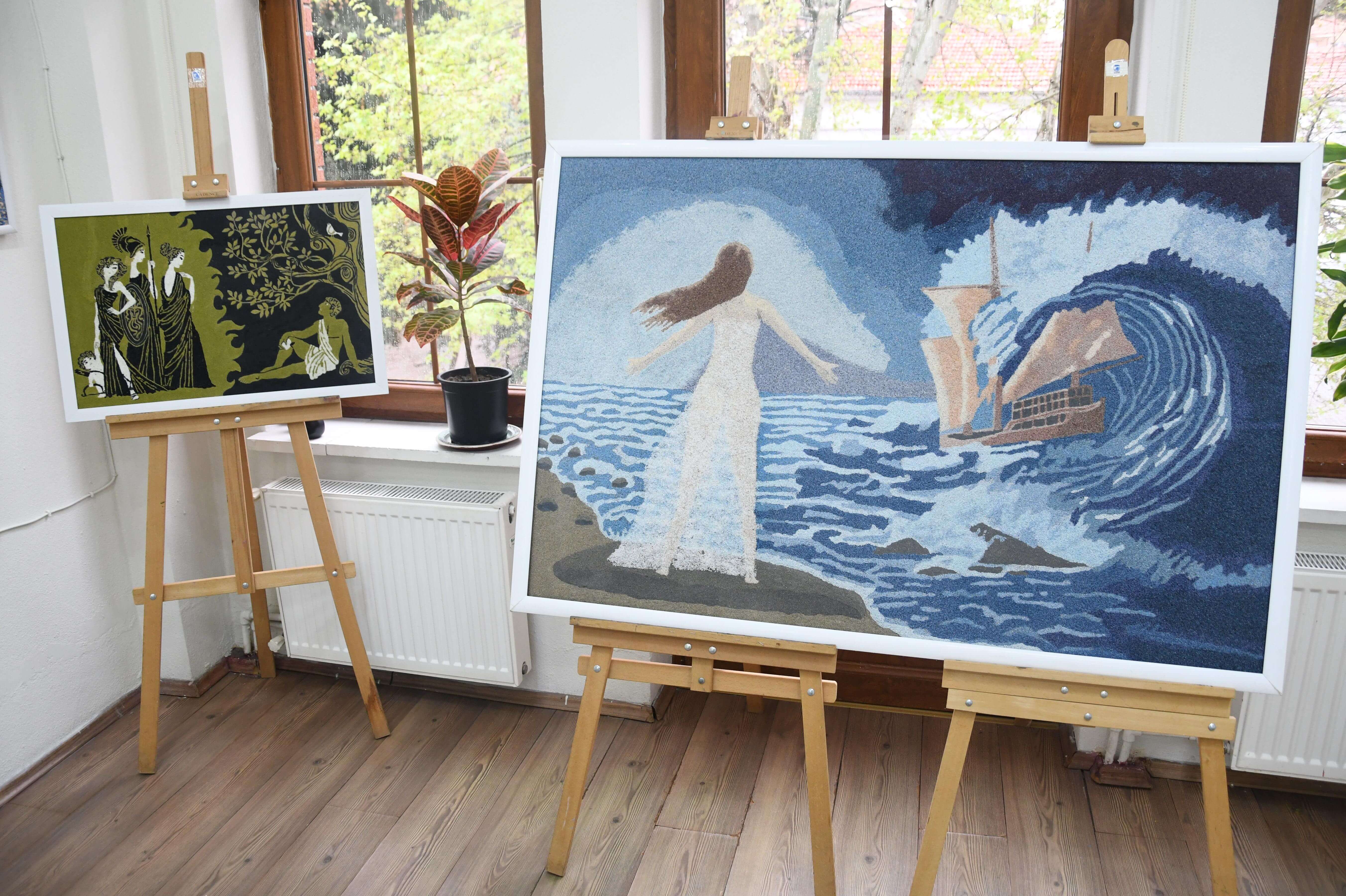 Doğal ve Yapay Cam Resim Sergisi, Yazar ve Sanatçı Evi'nde…