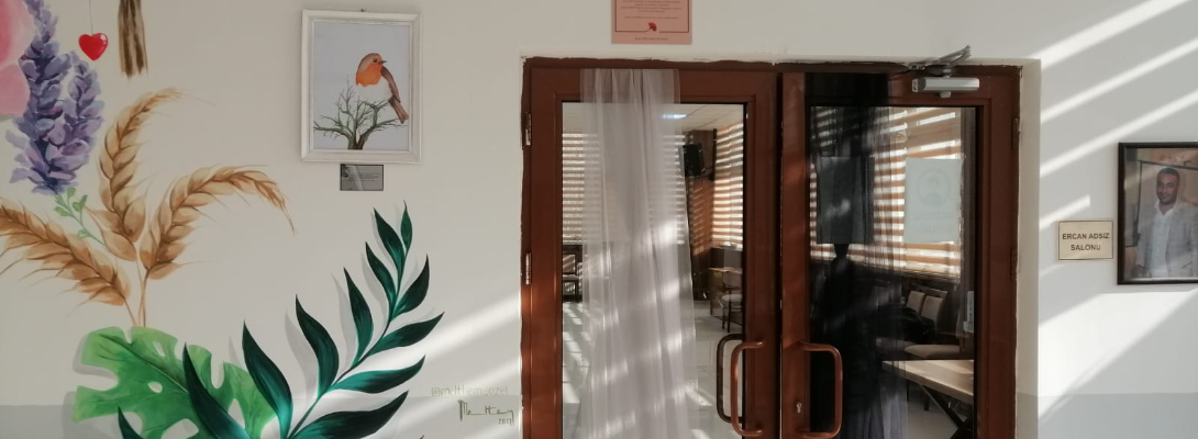 Resam Kapusuz'un Resmi, Ercan Adsız Salonu'na Asıldı