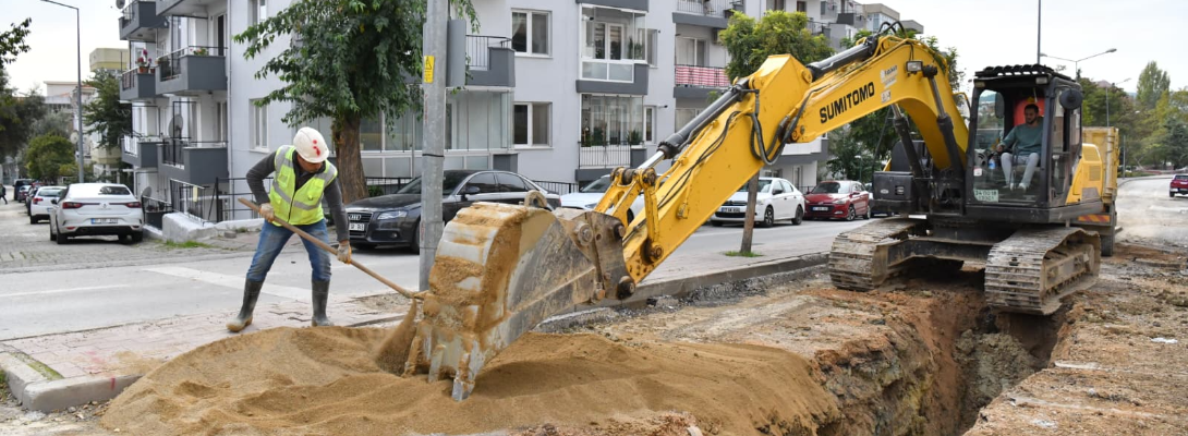 Bahriye Üçok Caddesi'nde Altyapı Çalışmaları Aralıksız Devam Ediyor