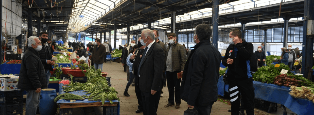 Başkan Gökhan Pazar Alanında Denetim Gerçekleştirdi