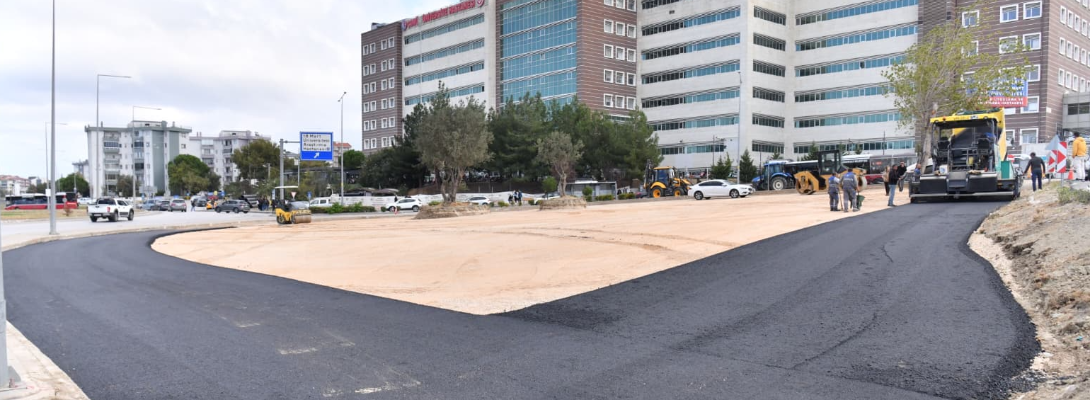 ÇOMÜ Hastanesi Otopark Alanında Asfaltlama Çalışması...