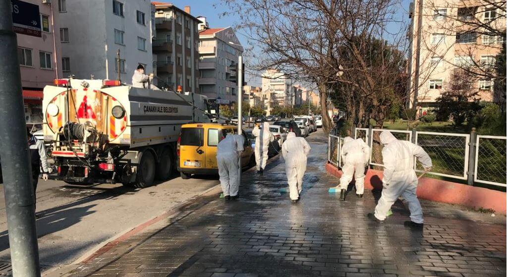 Yol Dezenfeksiyon Çalışmaları Devam Ediyor