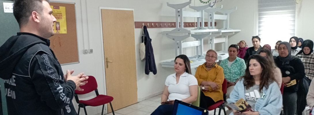Sosyal Yaşam Evlerinde Bilgilendirme Çalışmaları Sürüyor
