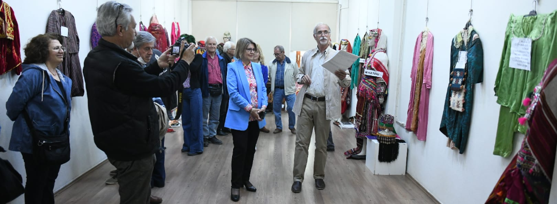 Halk Giysileri Sergisi Açıldı
