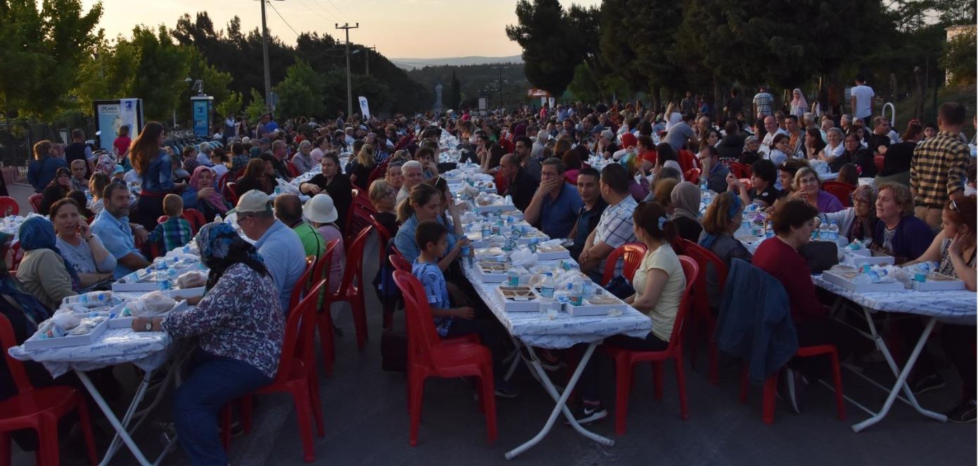 Kentliler İftar Programında Bir Araya Geldi