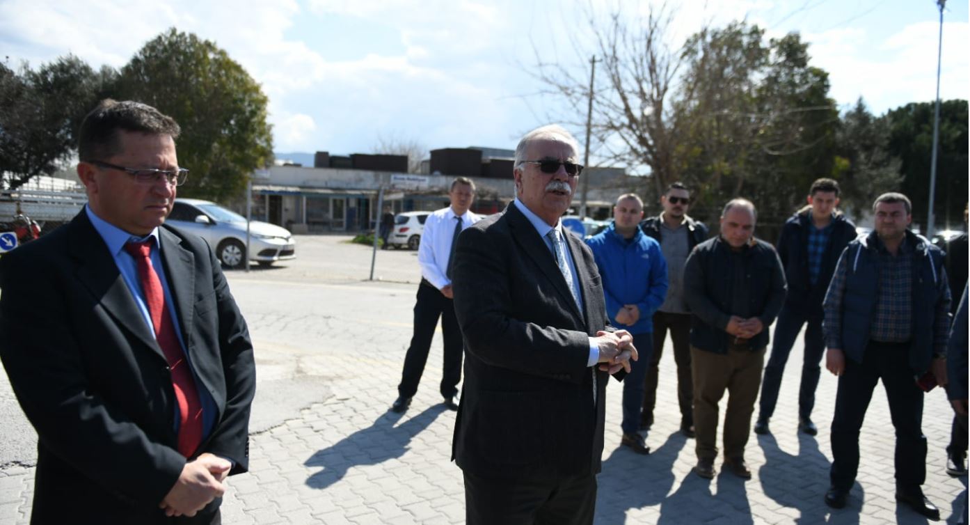 Başkan Gökhan Otobüs İlaçlama Çalışmalarını Denetledi