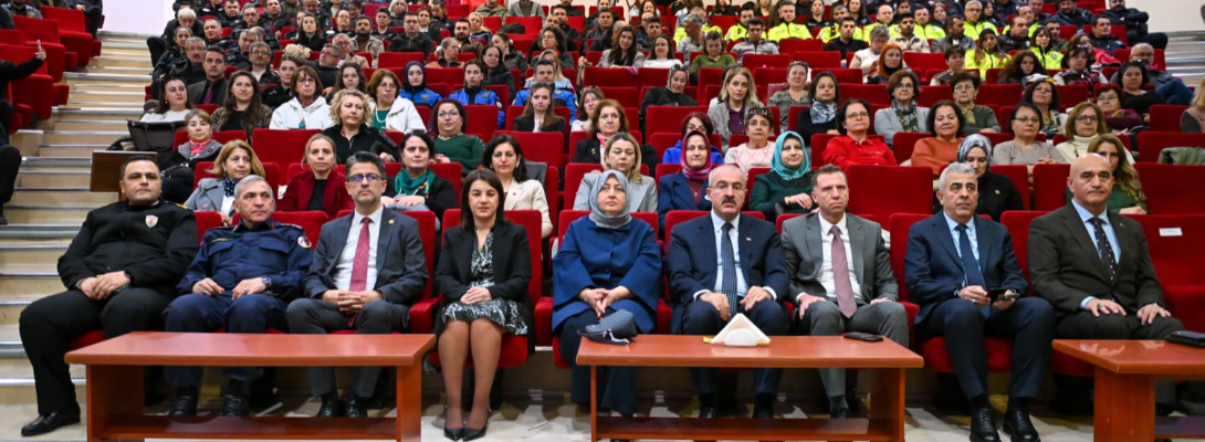 “En İyi Narkotik Polisi: Anne” Projesi Kapsamında Bilgilendirme Konferansı Düzenlendi