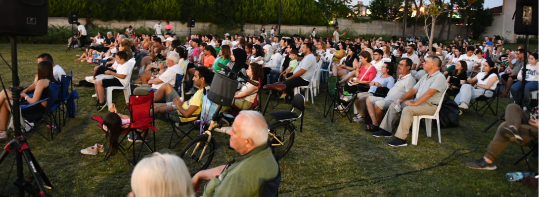 Barış Kordonunda Sinema Keyfi