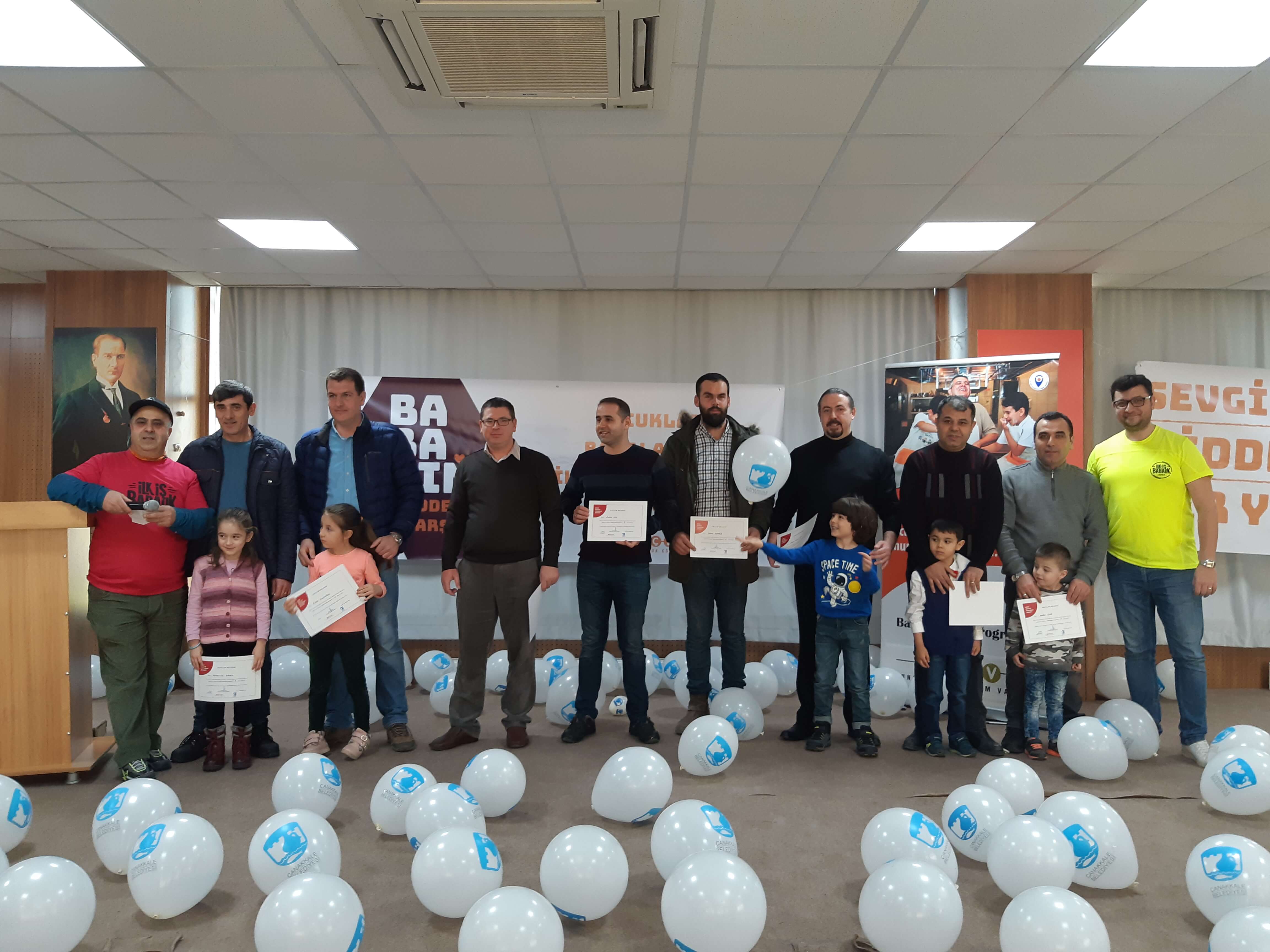 Babalar, Sertifikalarını Aldı…