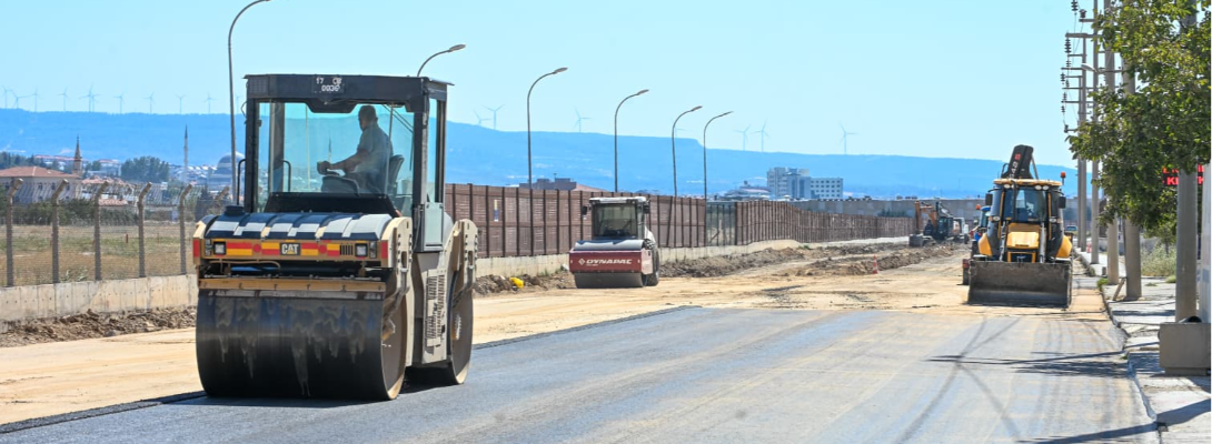 Yol ve Kaldırım Düzenleme Çalışmaları Sürüyor