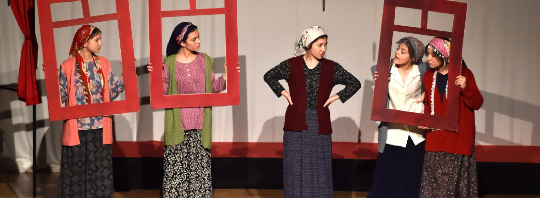 “Kuyruklu Yıldız Altında Bir İzdivaç” Kentlilerle Buluştu