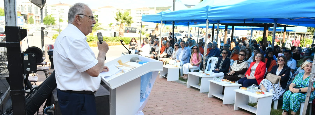 Altın Yıllar Yaşam Merkezinde Yıl Sonu Etkinliği