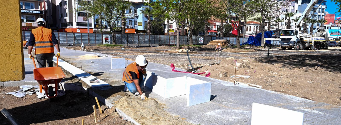 Cumhuriyet Meydanı 2. Etap Çalışmaları Aralıksız Sürüyor