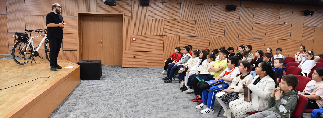 Çocuk Meclisi Toplandı